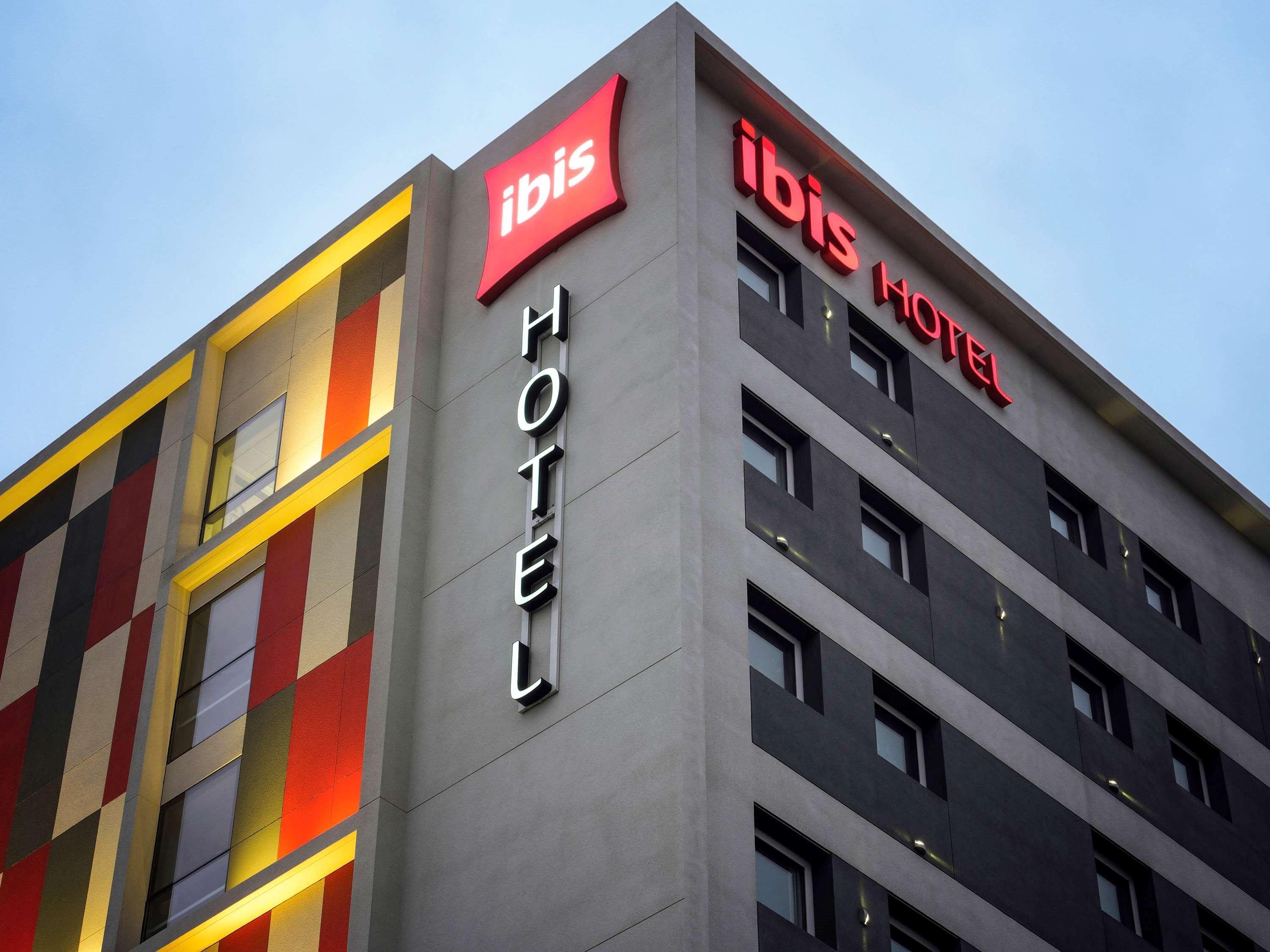 Ibis Trujillo Hotel Buitenkant foto