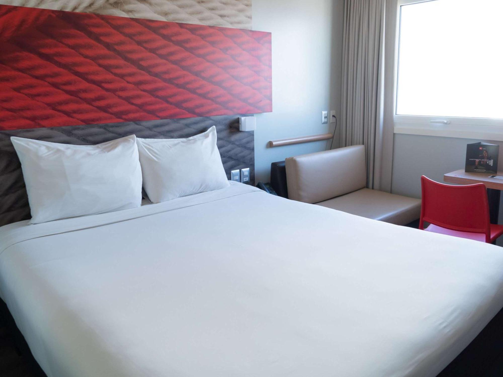Ibis Trujillo Hotel Buitenkant foto