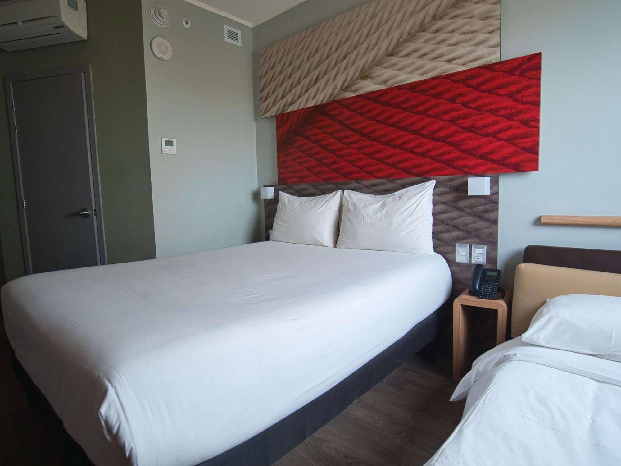 Ibis Trujillo Hotel Buitenkant foto